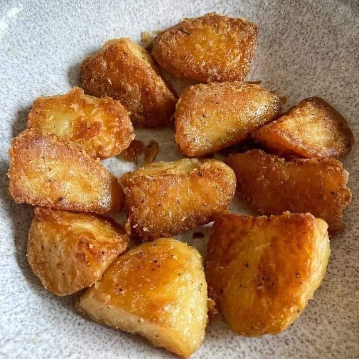 Slow Cooker Roast Potatoes