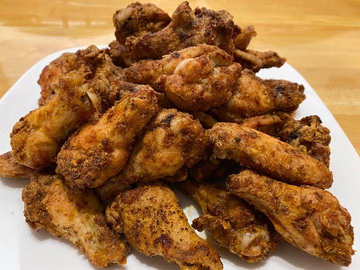 Baking powder is key to crispy chicken wings