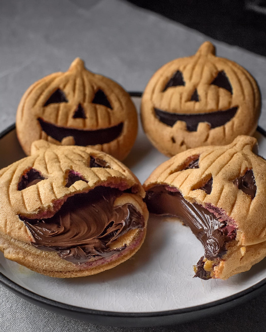 Milk Chocolate Stuffed Jack-O-Lantern Cookies 🎃 Halloween