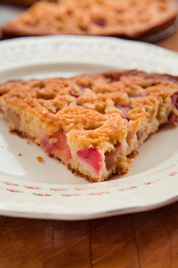 Rhubarb Sour Cream Pie