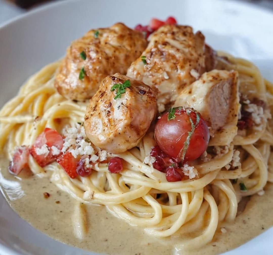 Grandma’s Recipes | GOURMET LOBSTER PASTA IN A CREAMY DREAM SAUCE