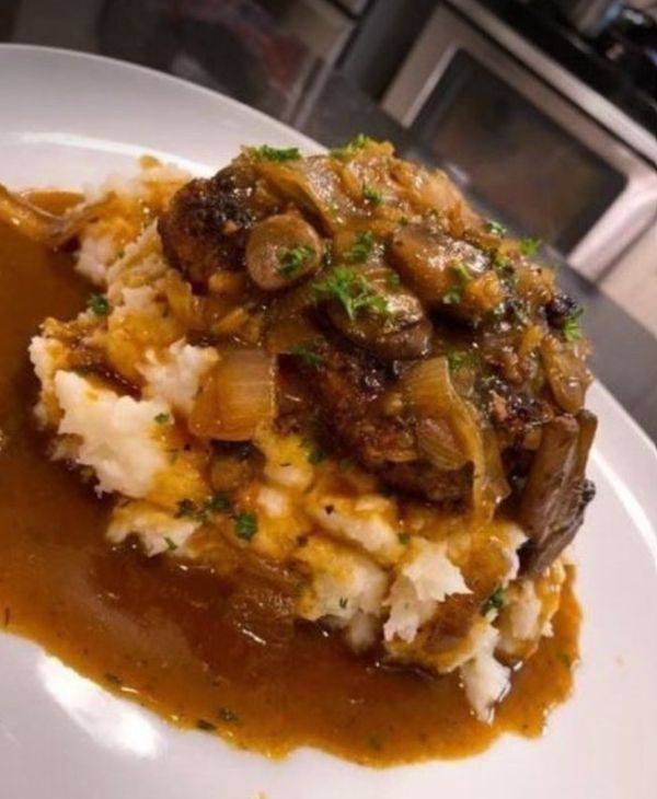 Salisbury Steak with Mushroom Gravy