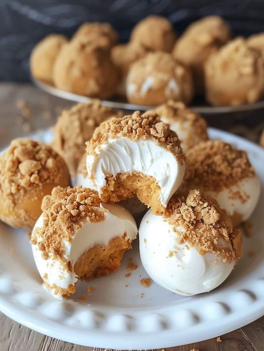 No Bake Pumpkin Cheesecake Balls