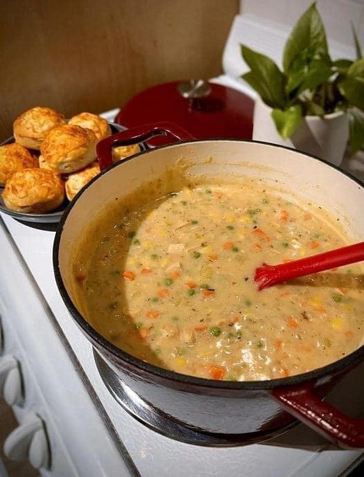 Skinny Chicken Pot Pie Soup