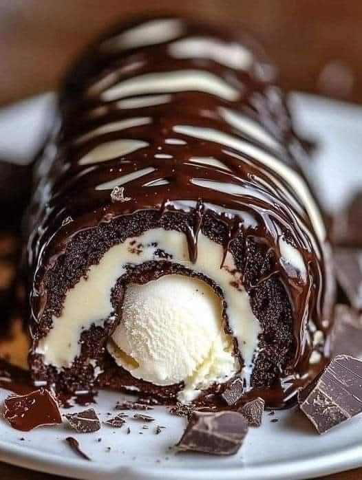 Chocolate Ganache Roll CakeChocolate Ganache Roll Cake