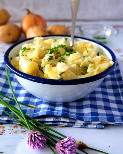 Klassischer Schwäbischer Kartoffelsalat – Ein Rezept aus Süddeutschland