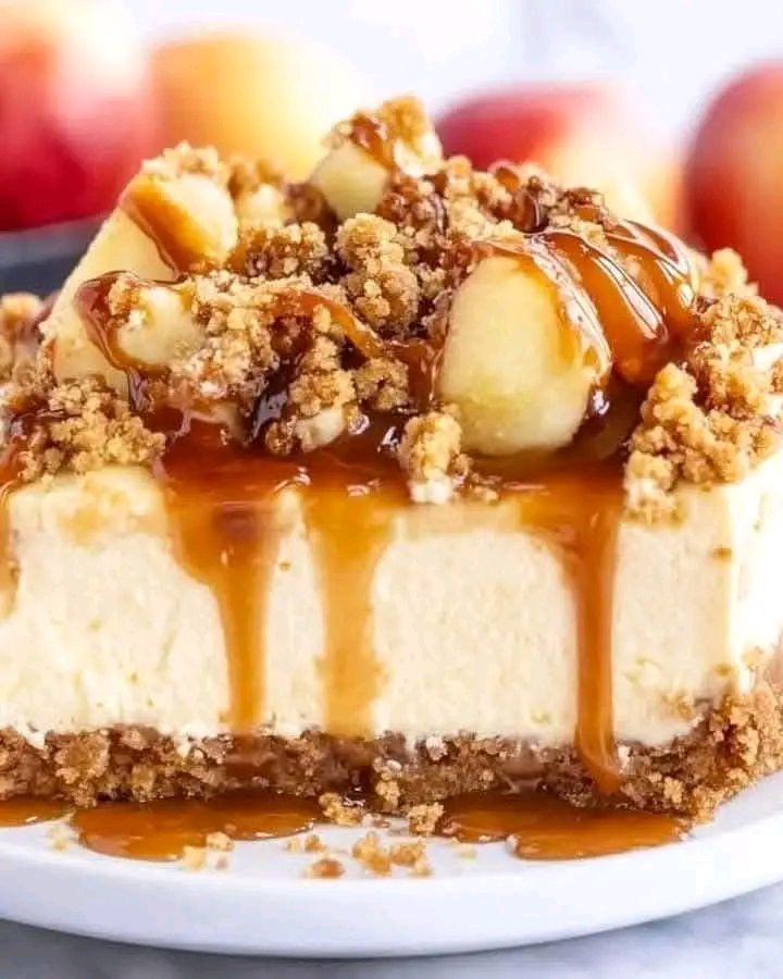 Caramel Apple Crumble Cheesecake