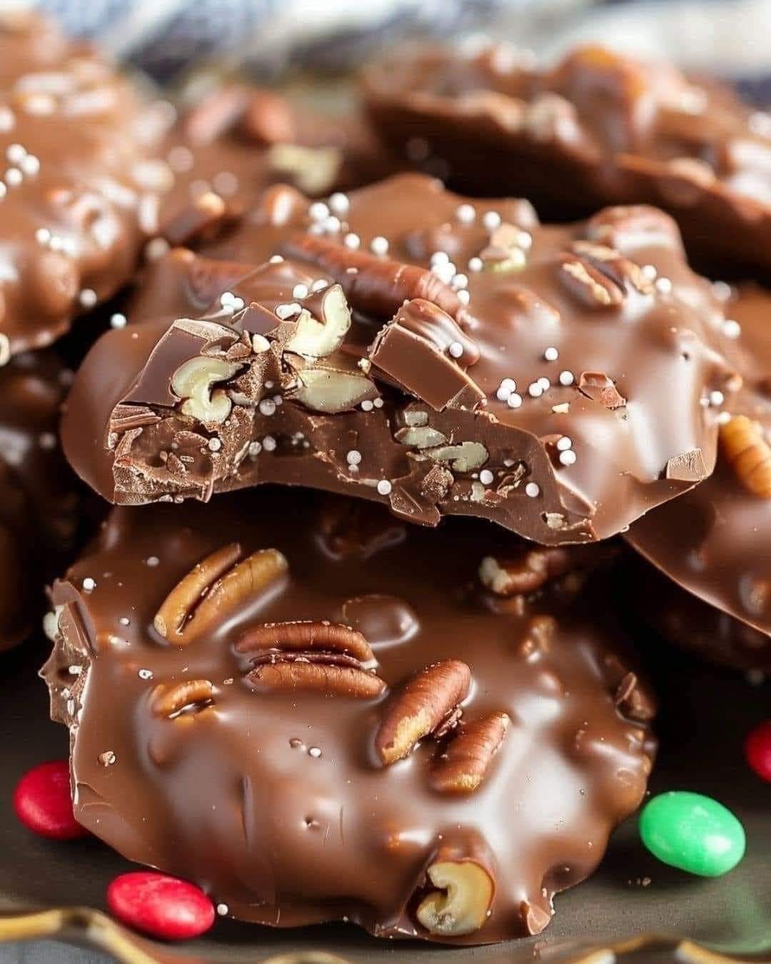 Slow Cooker Chocolate Turtles Recipe