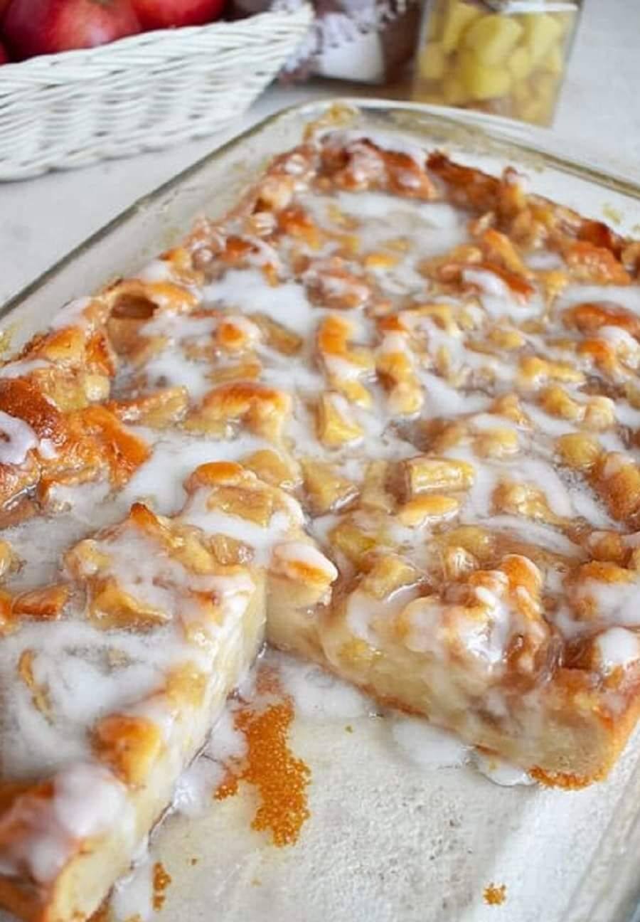 Apple Cinnamon Cake with Sweet Glaze