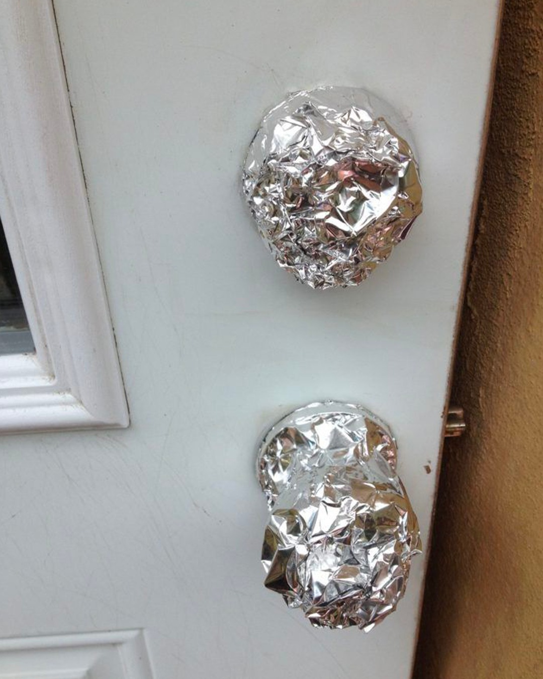 Aluminum Foil: Unexpected Uses and Benefits for Home and Kitchen