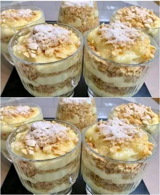 When I’m lazy, I always make this dessert. “Napoleon in a glass”: finger-licking good. Eaten in 2 minutes