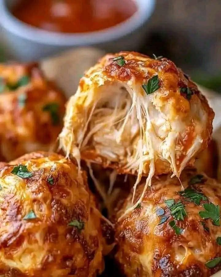 🥰Garlic Butter Chicken Parmesan Bombs