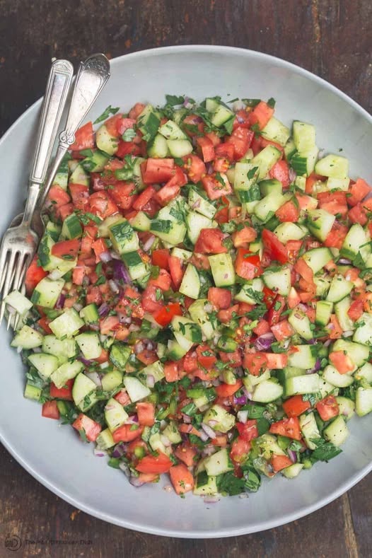 A salad that empties the stomach and burns fat