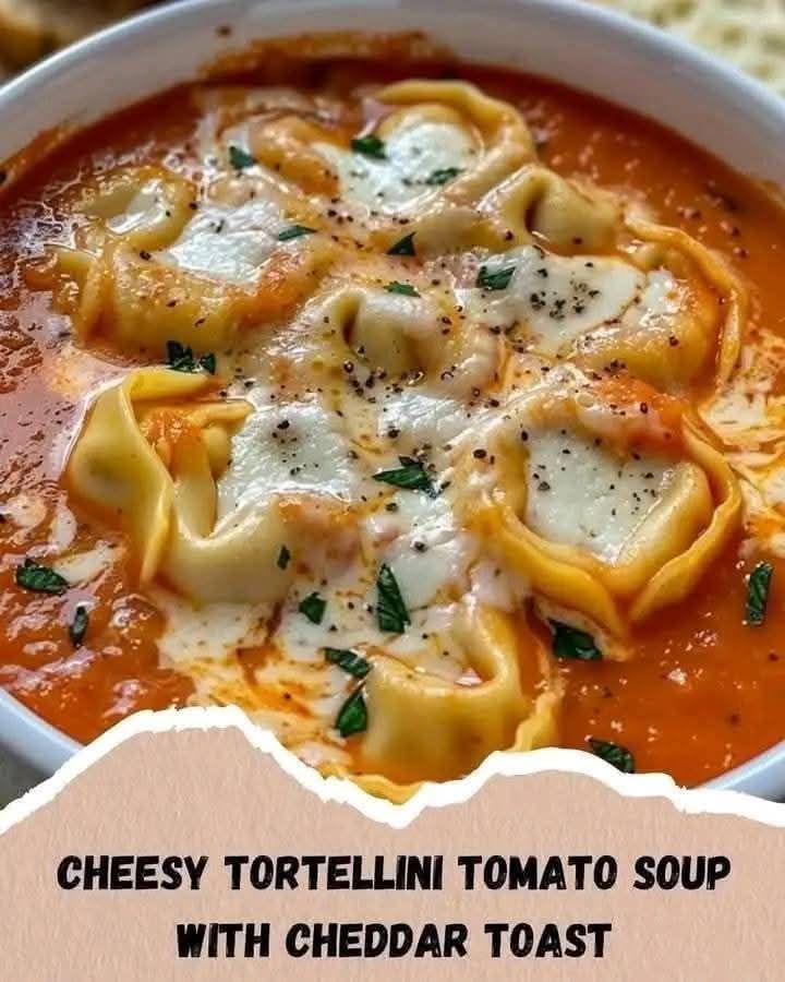 Cheesy Tortellini Delight Soup with Cheddar Crunch