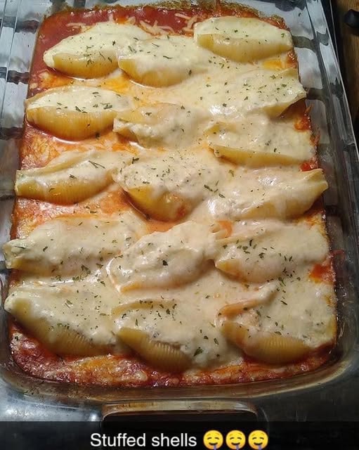 Stuffed cheese shells