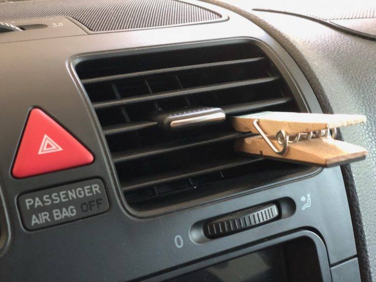 Sticking a clothespin into the heating grid: the little-known but useful trick