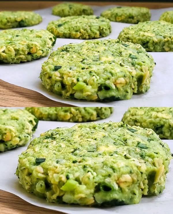 Zucchini patties with rice and garlic