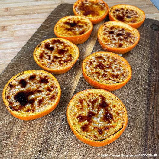 Mandarin season is back! Try this original creme brule. Success guaranteed