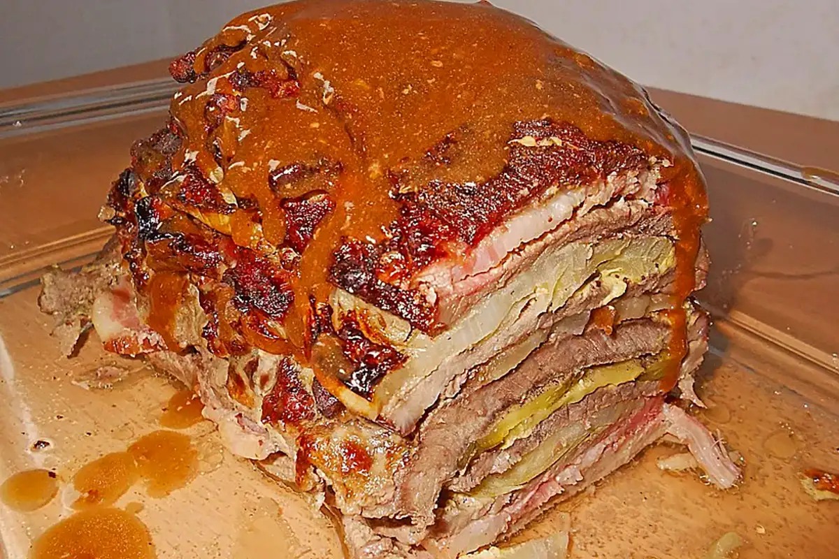 Layered roast in mustard sauce, the whole house smells so wonderful!