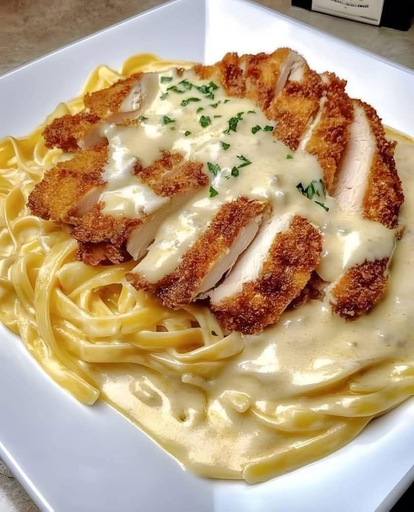 Crispy Chicken with Creamy Pasta