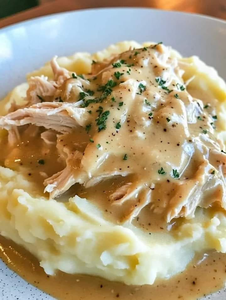 Shredded Chicken Gravy on Mashed Potatoes Recipe