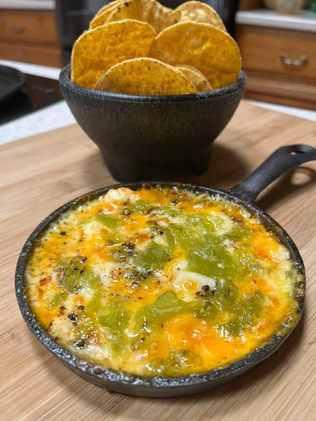 Homemade Queso fundido