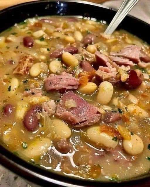 Crockpot White Bean and Ham Soup