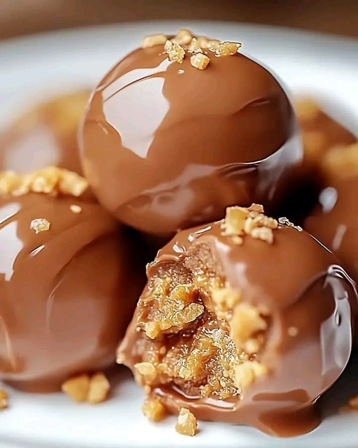 Snow ball cookies with sweetened condensed milk 