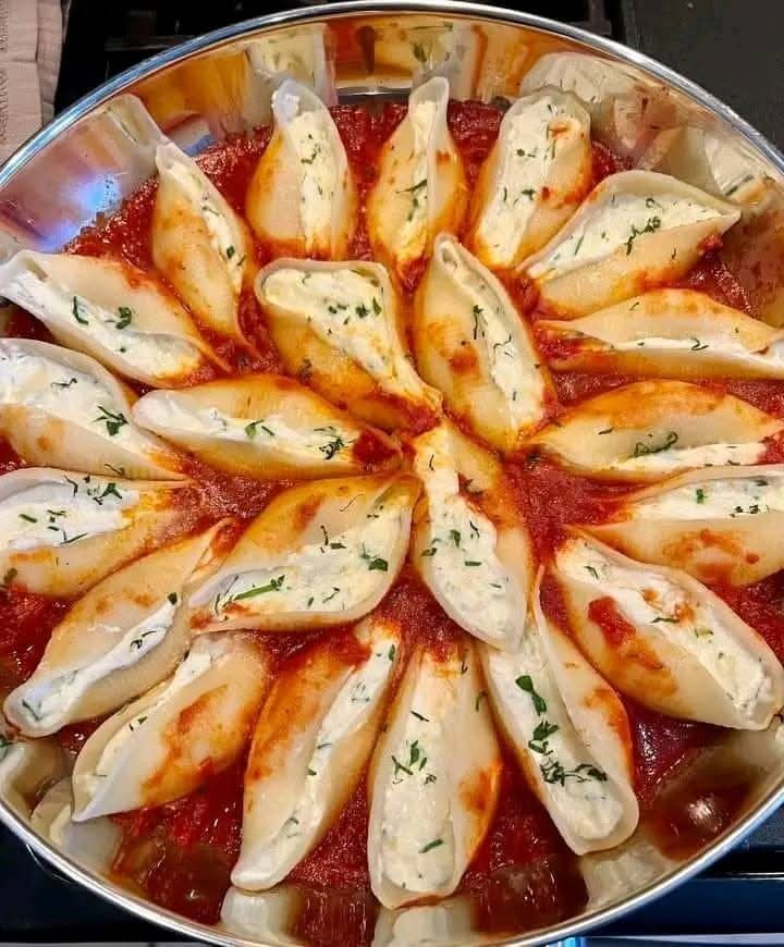 MEXICAN STUFFED SHELLS