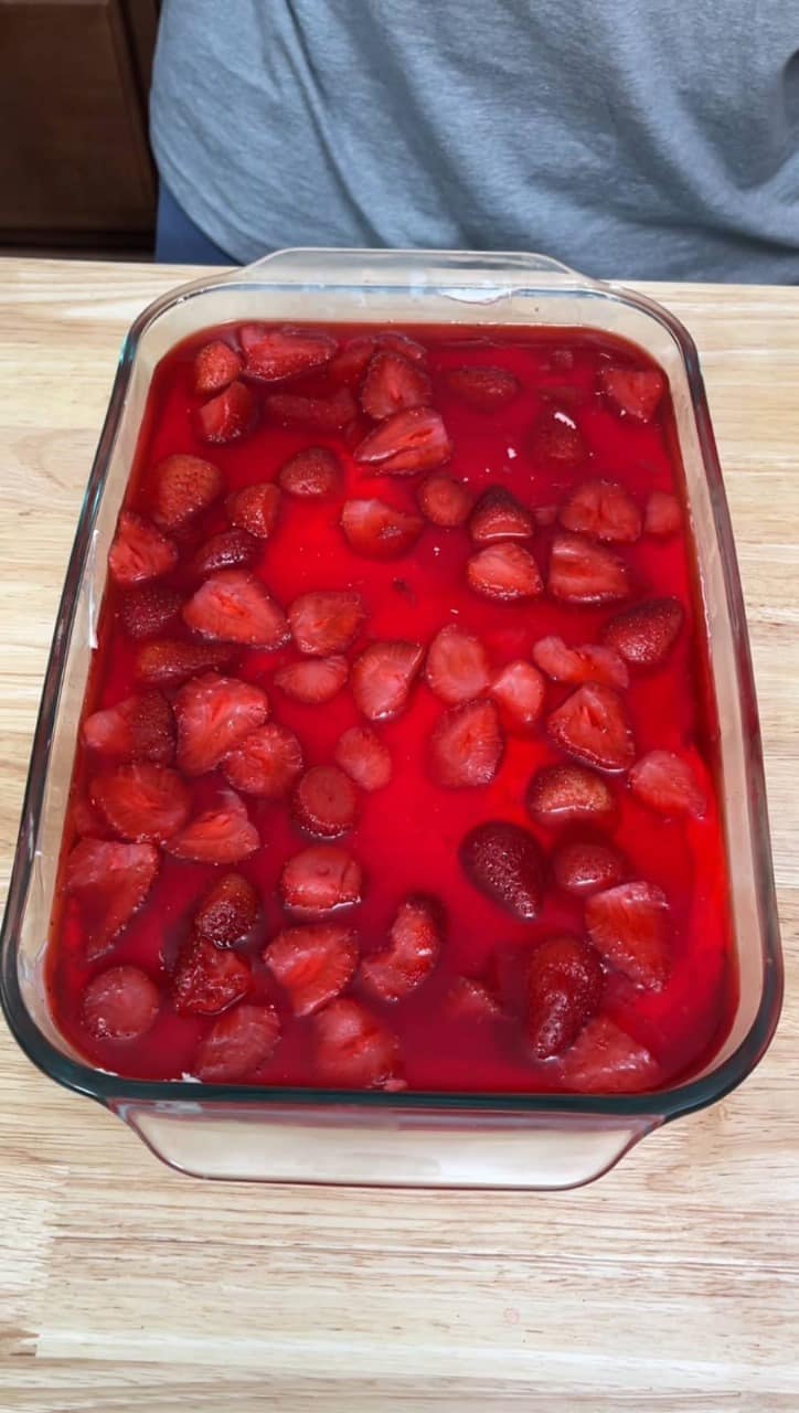 Strawberry Pretzel Salad