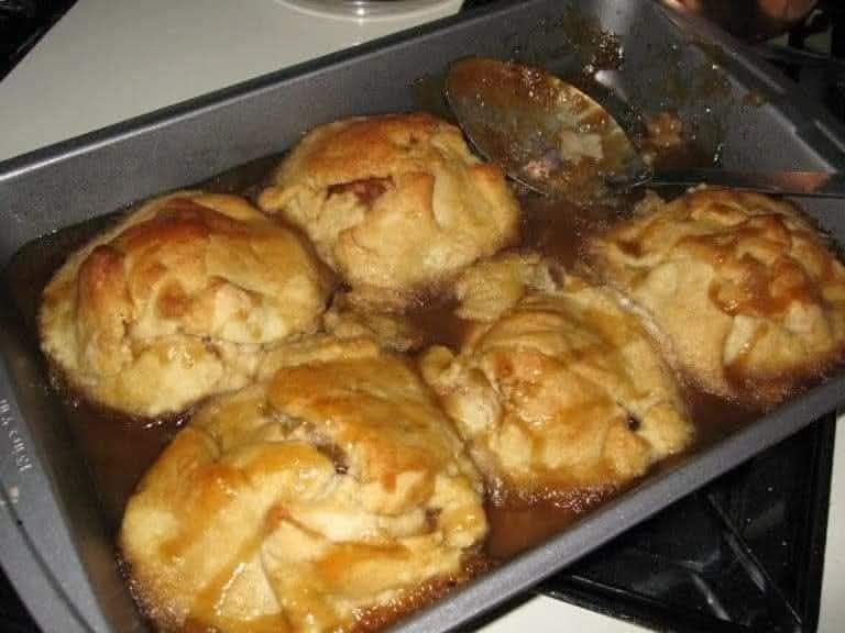 PIONEER WOMANS APPLE DUMPLINGS