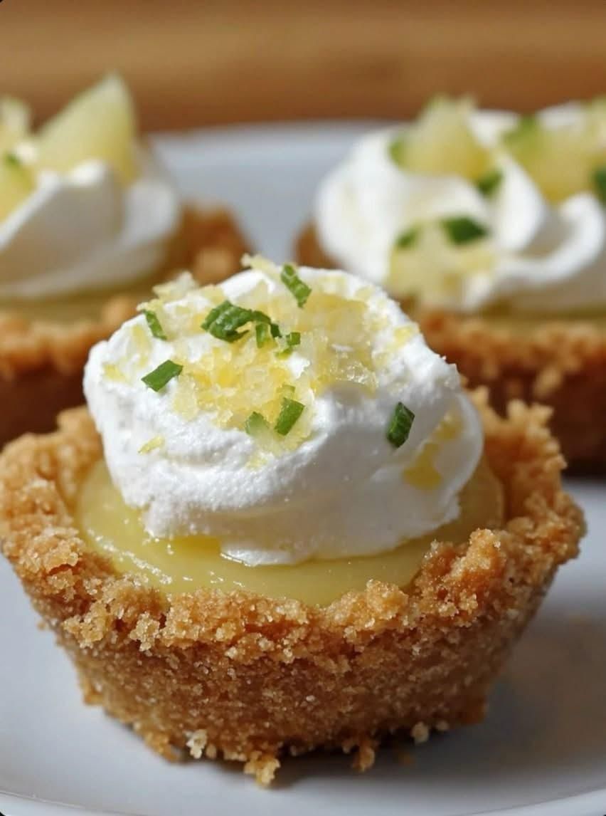  Lemon Tartlets with Whipped Cream – A Perfect Refreshing Dessert! 