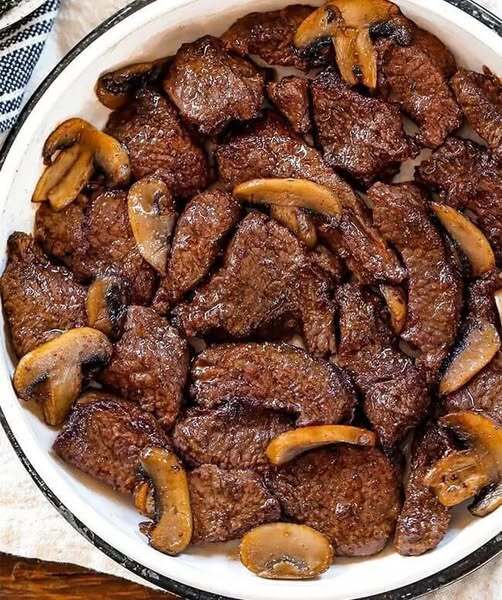 Cajun Butter Steak Bites with Mushrooms