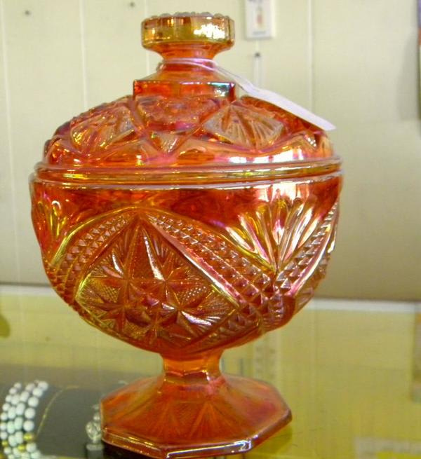 Antique Spotlight: Carnival Glass